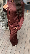 Close-up of the NaSignature brown 2-piece set, buttoned tunic and wide-leg pants